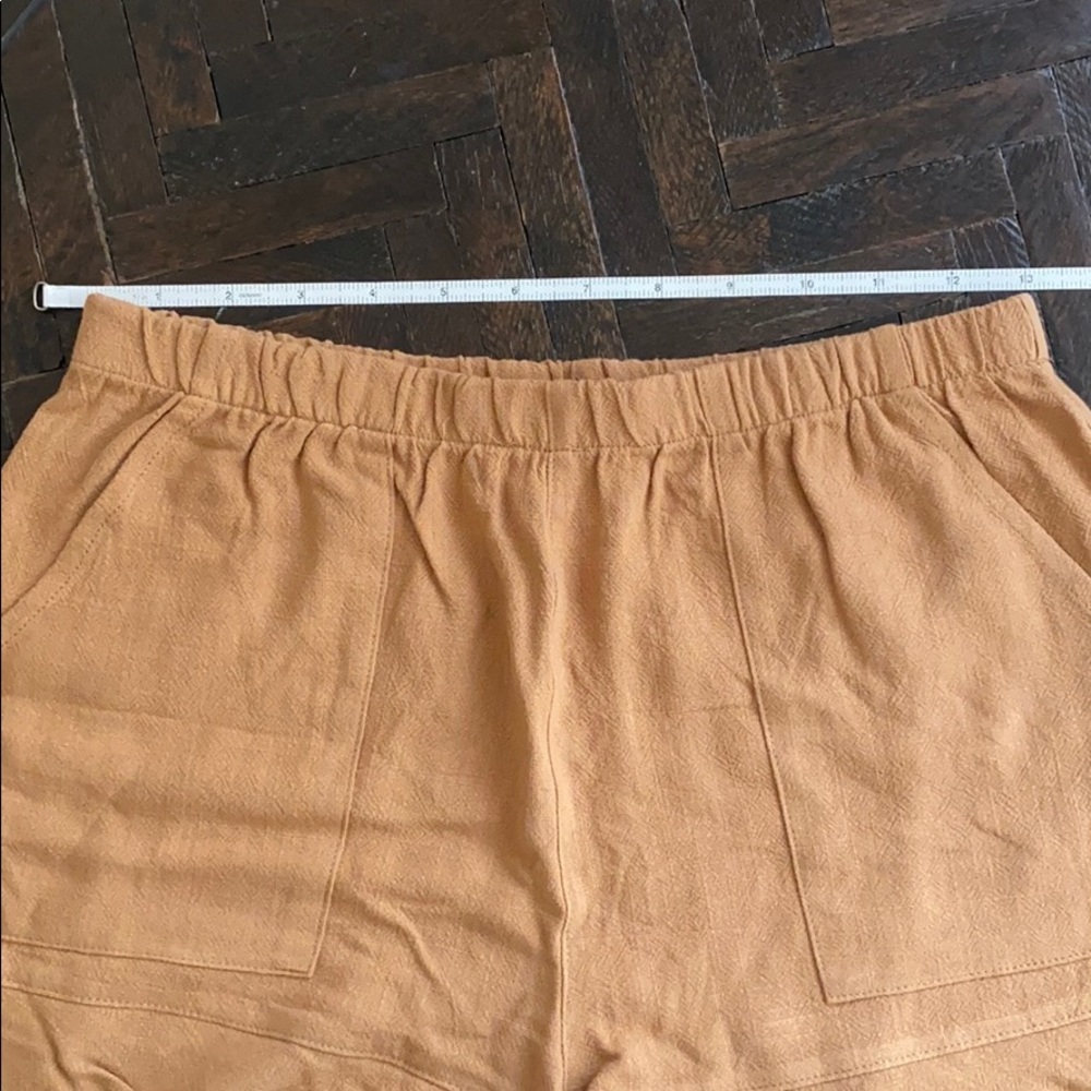 NEW Ruffle Short - Picture 4 of 4